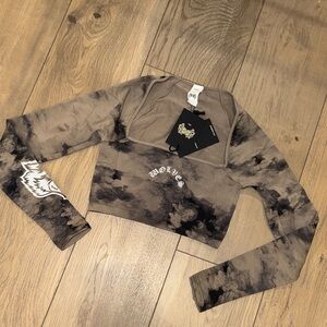 NWT Chopper Emerson Seamless Long Sleeve Taupe Ghost Cloud Crop Top